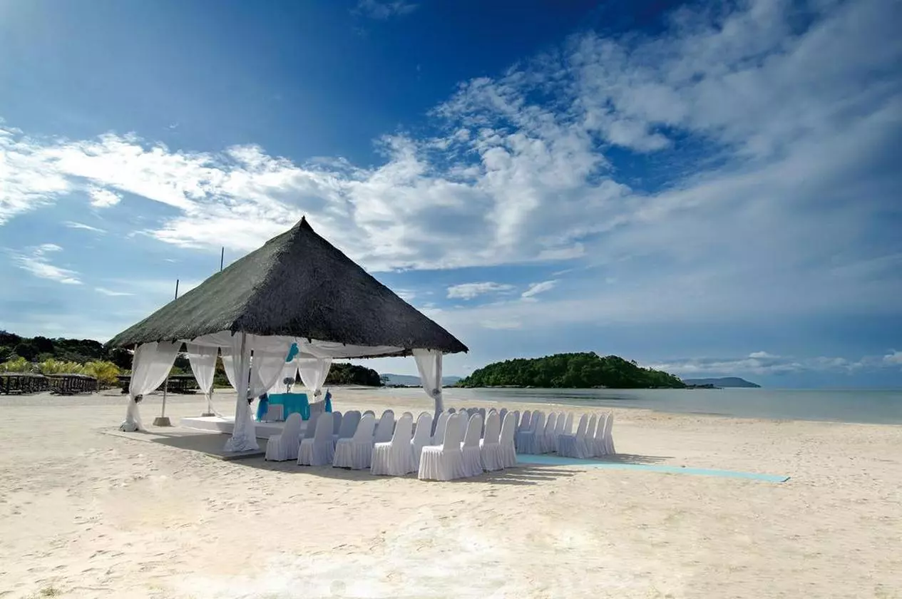 BERJAYABEACHREOST_SHABAVIZ (22).jpg